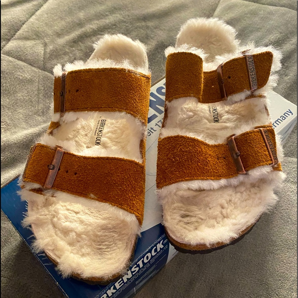 💥BIRKENSTOCK SHERLINGS!💥Arizona chestnut suede Sherlings size 40. Womens 9